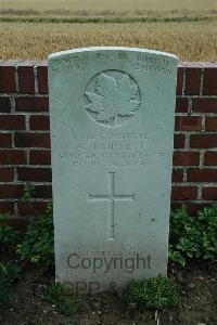 Canada Cemetery Tilloy Les Cambrai - Lipsett, A J